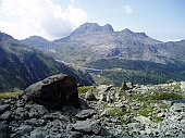 09 Dalla base della ferrata verso i Laghi Gemelli